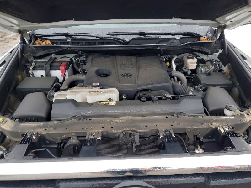 2022 Toyota Tundra Crewmax SR5