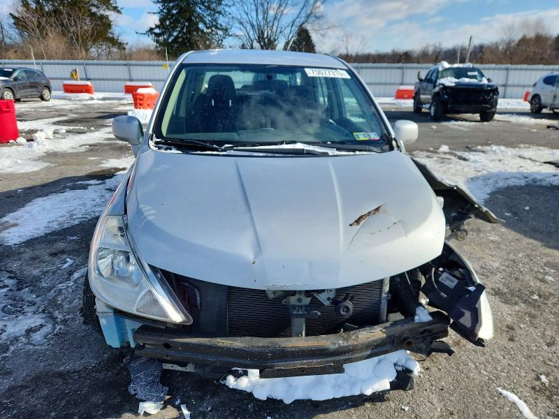 2011 Nissan Versa s