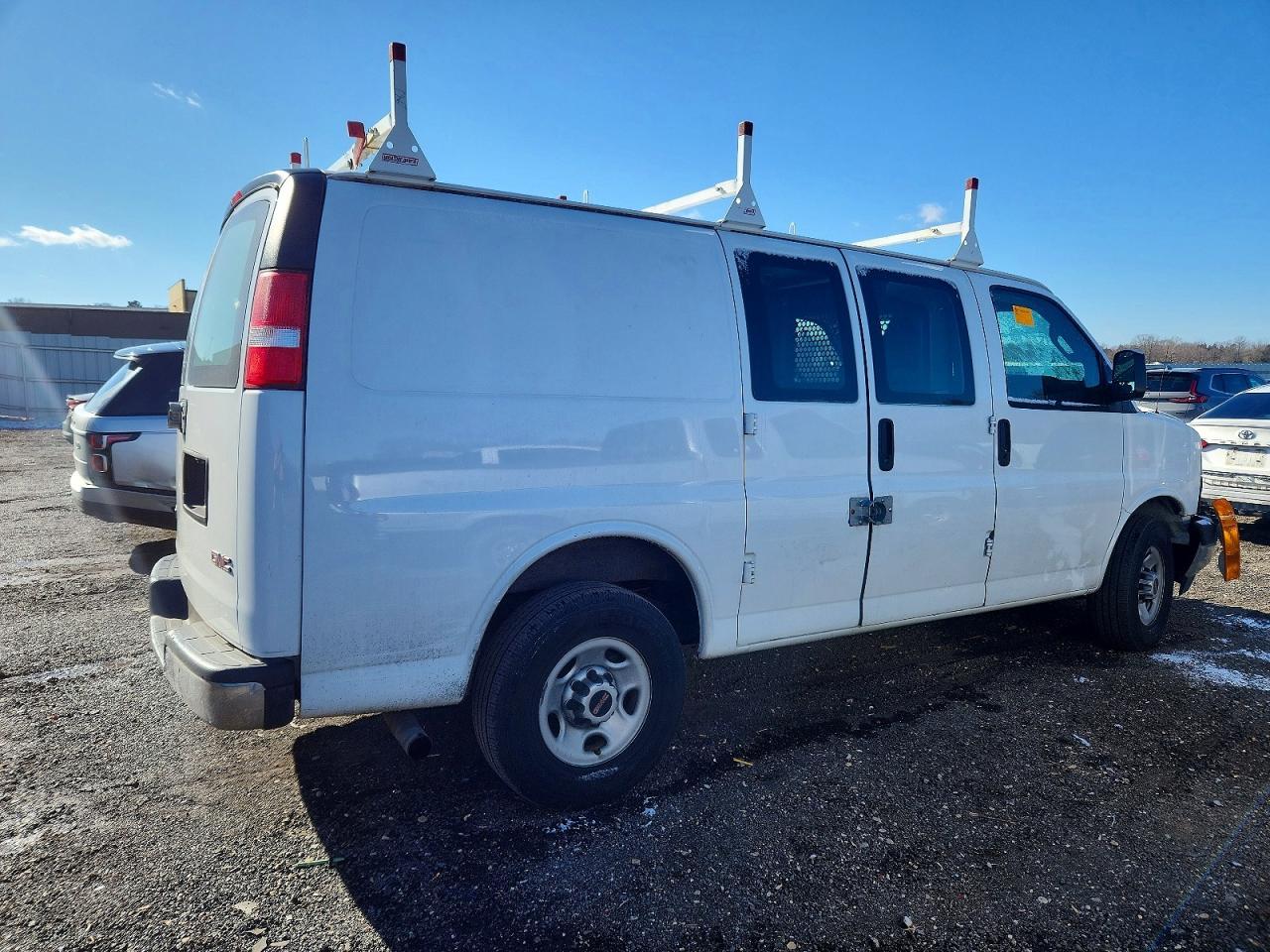2017 GMC Truck Savana CG Van 2500 2