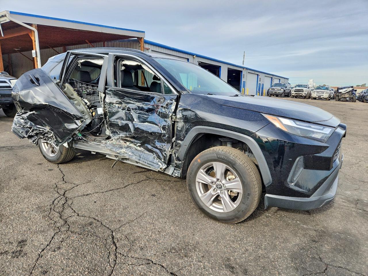 2022 Toyota Rav4 xle