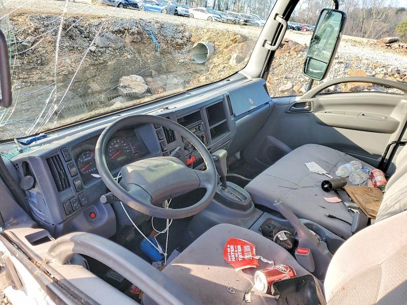 2022 Isuzu NPR HD BOX Truck