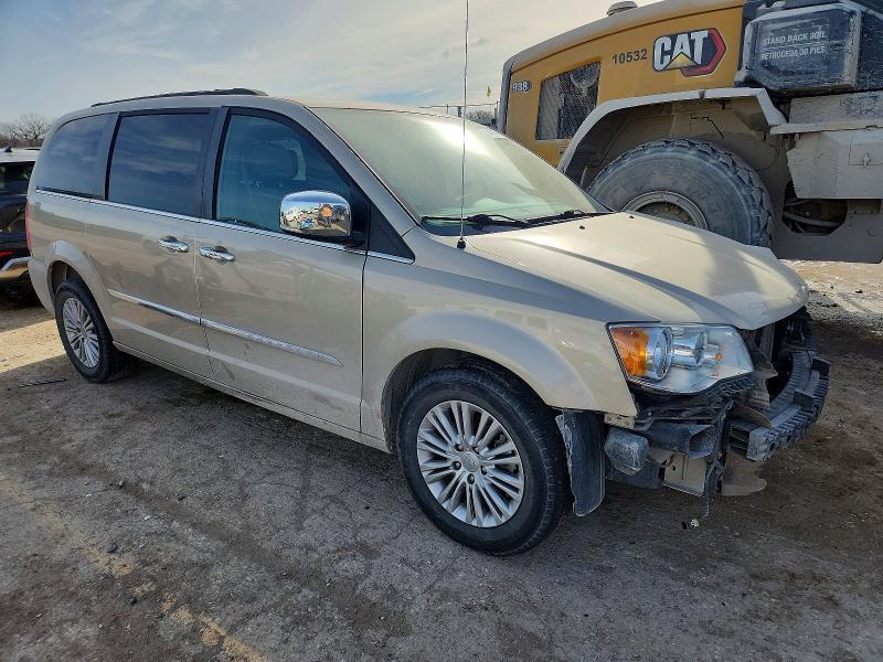 2015 Chrysler Town & Country Touring l