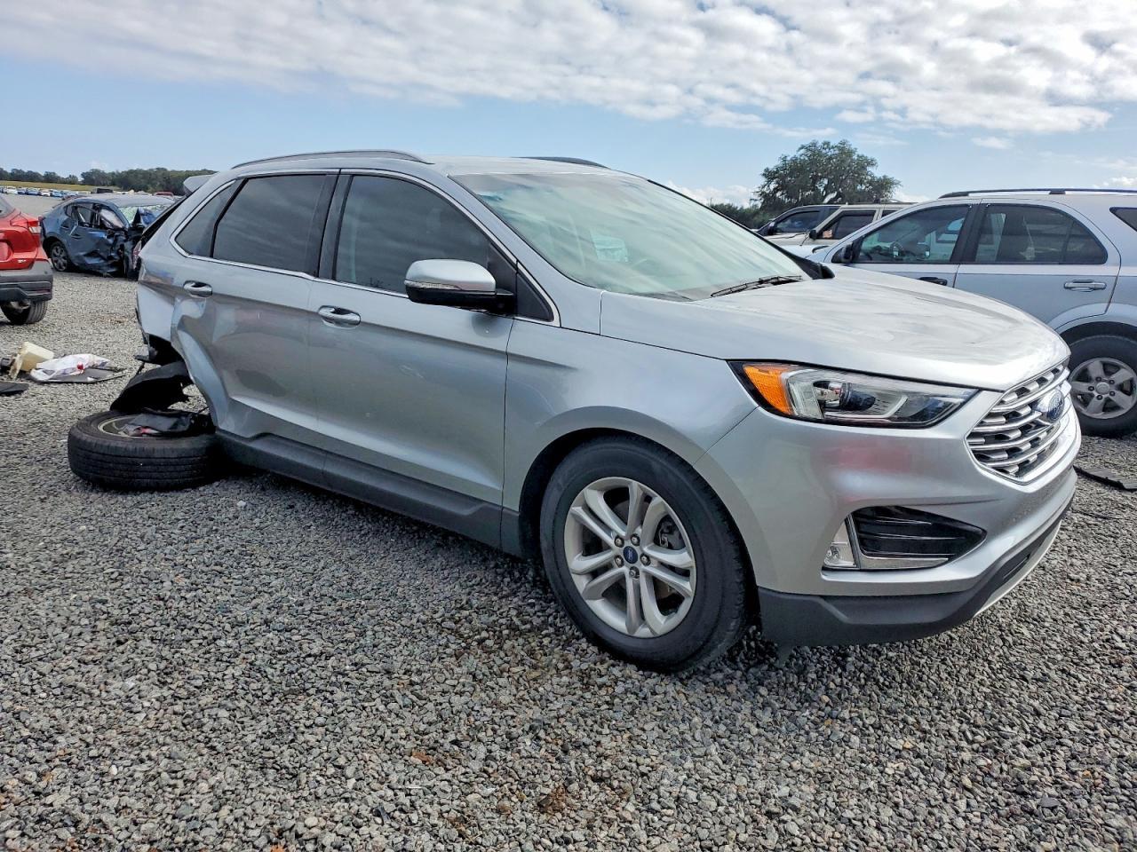 2020 Ford Edge sel