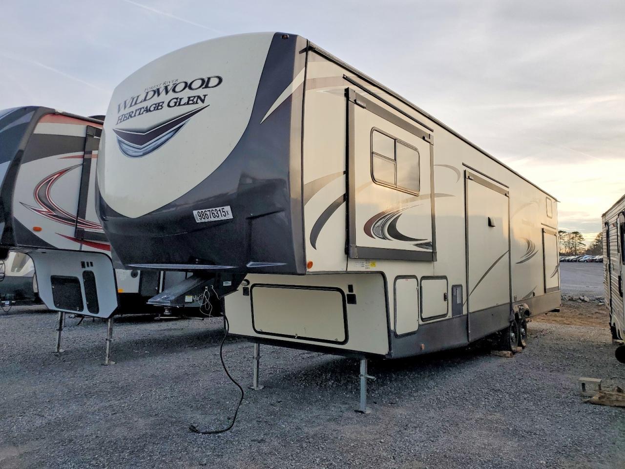 2021 Foresriver 2021 Forest River Wildwood Camper