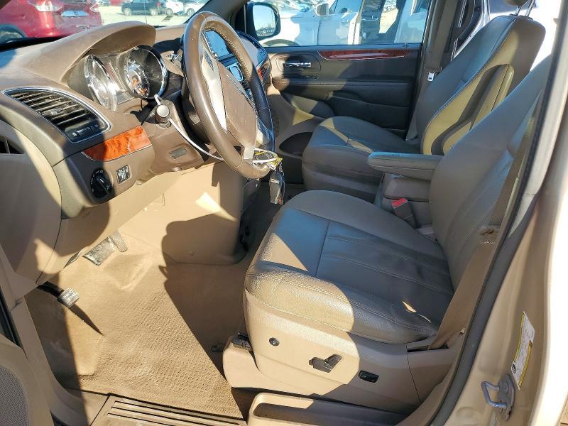 2015 Chrysler Town & Country Touring