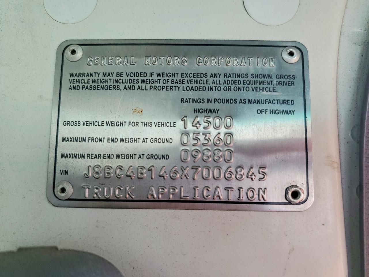 1999 Chevrolet Tilt Master W4S042