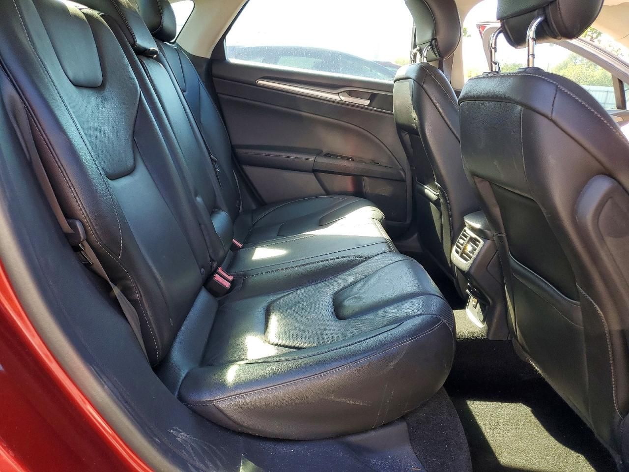 2014 Ford Fusion Titanium hev