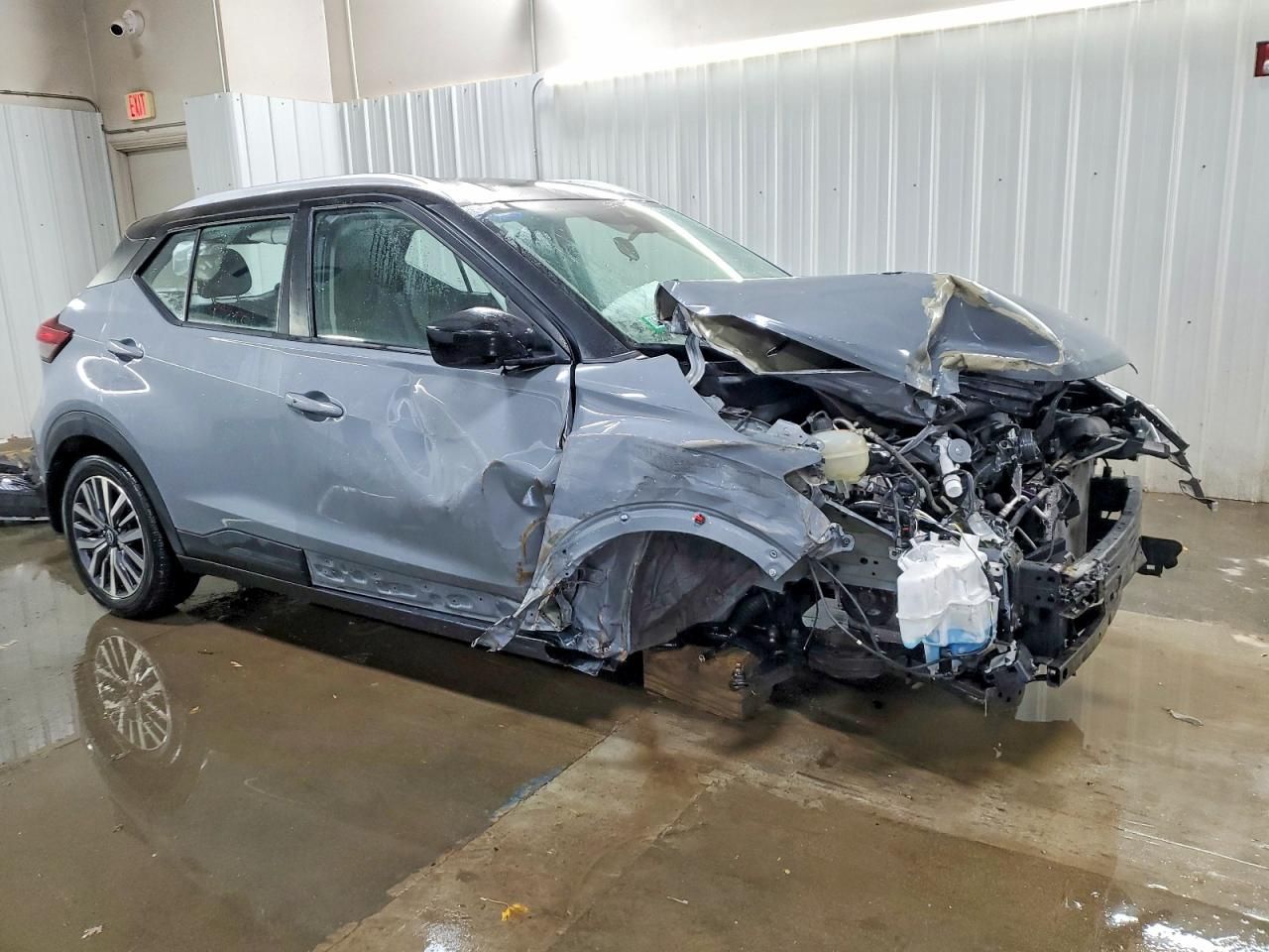 2023 Nissan Kicks sv