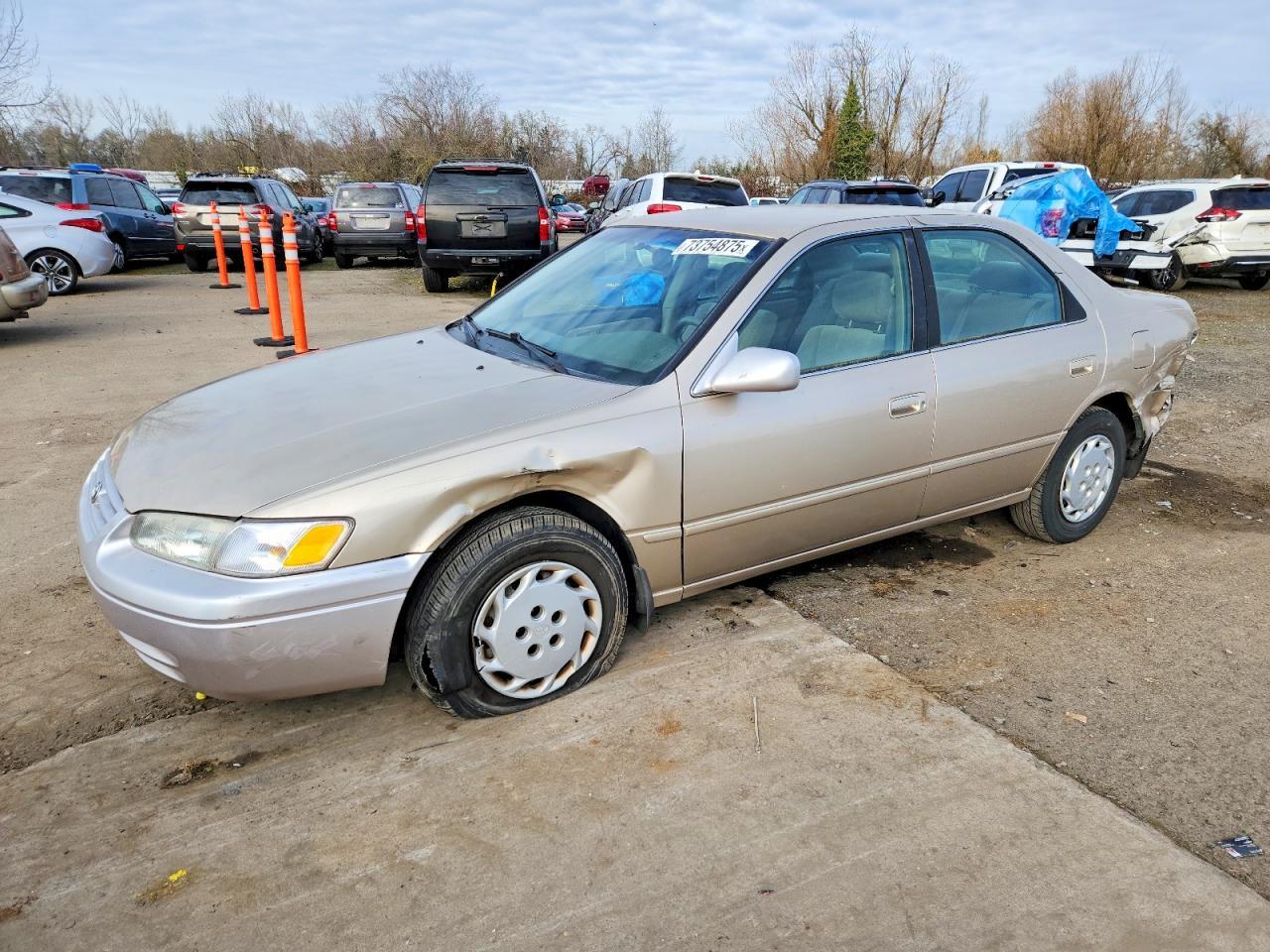 1999 Toyota Camry le