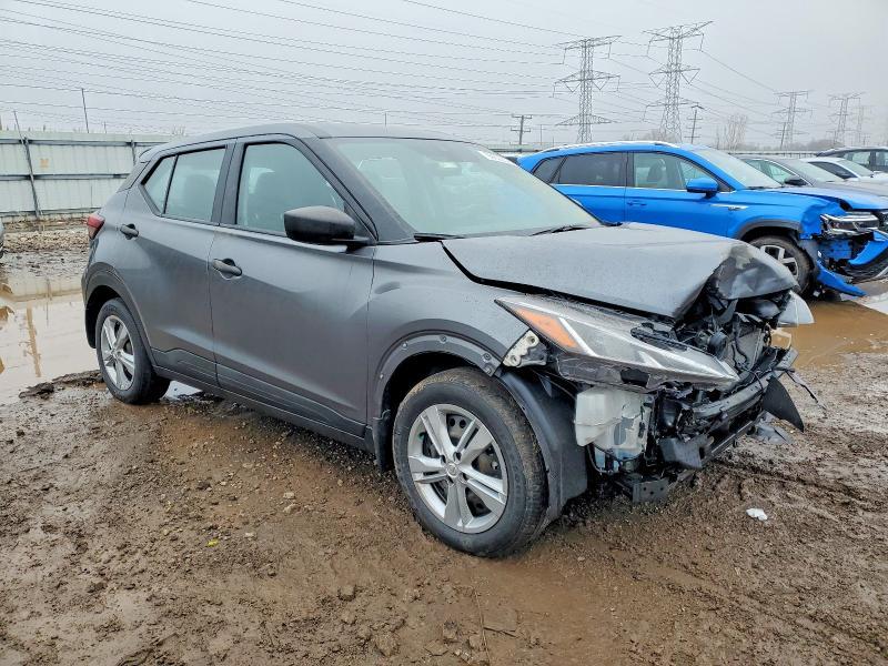 2022 Nissan Kicks s
