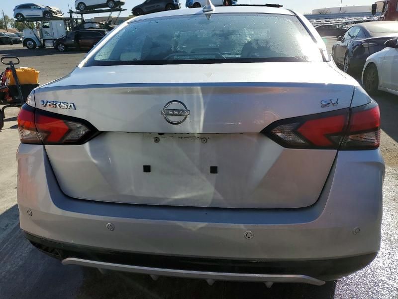 2024 Nissan Versa sv