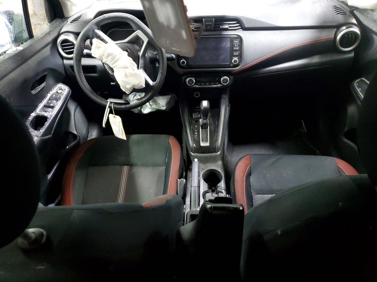 2024 Nissan Versa sr