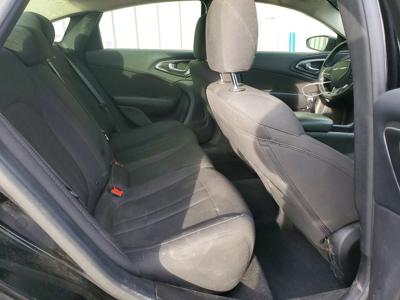 2016 Chrysler 200 lx