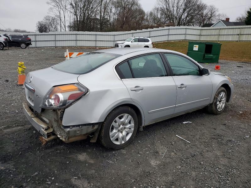2010 Nissan Altima Base
