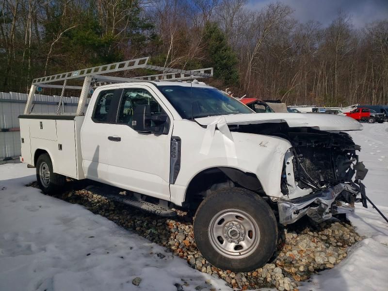 2023 Ford F350 Super Duty Utility / Service Truck