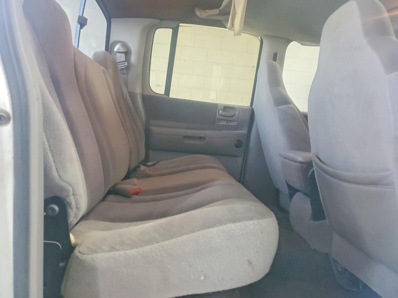 2004 Dodge Dakota Quad slt