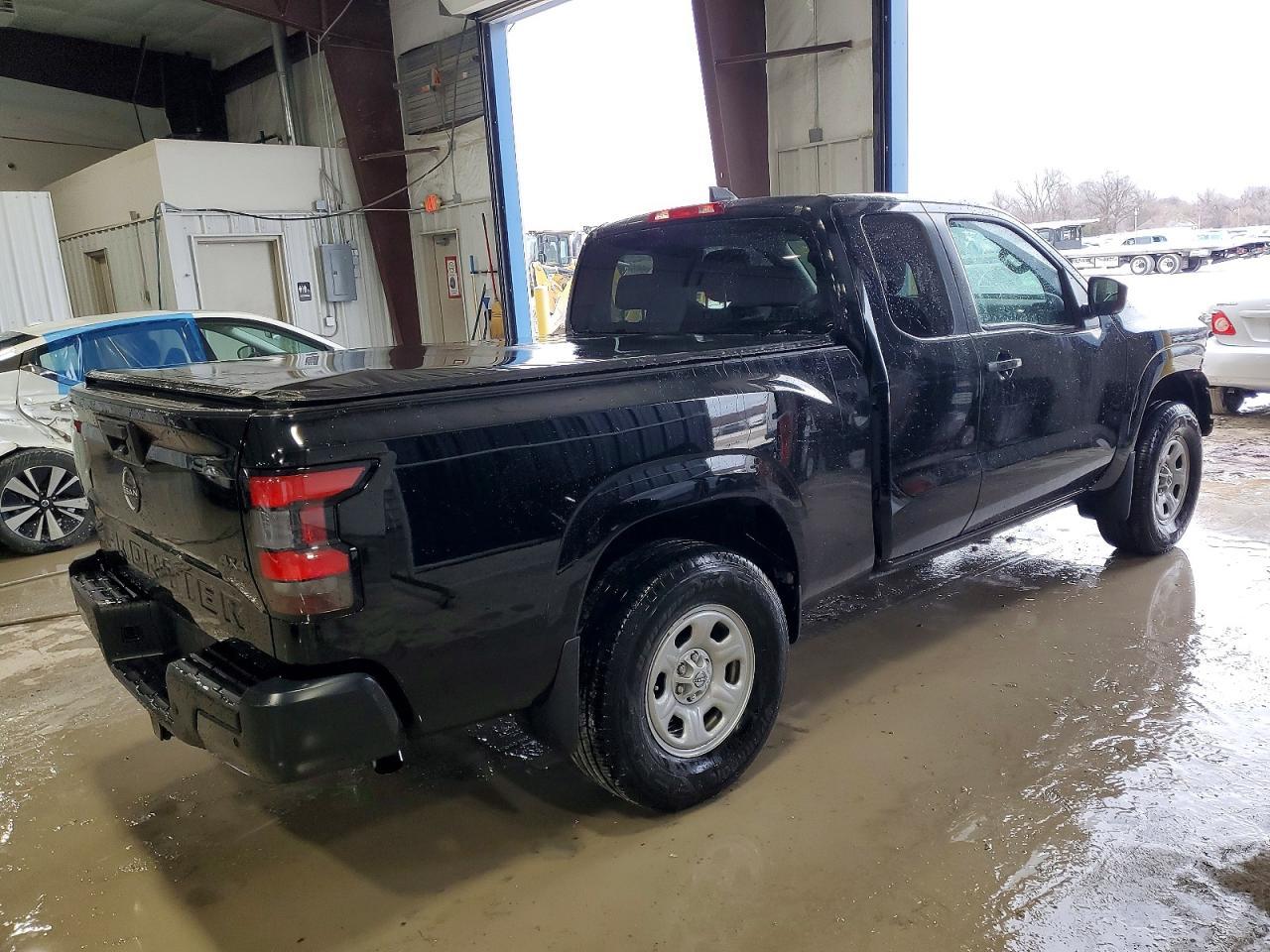 2023 Nissan Frontier S