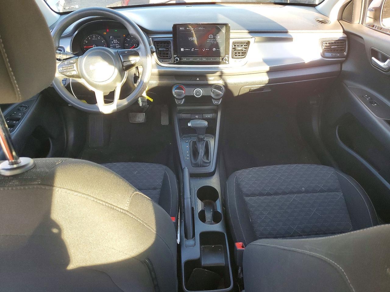 2022 KIA Rio lx
