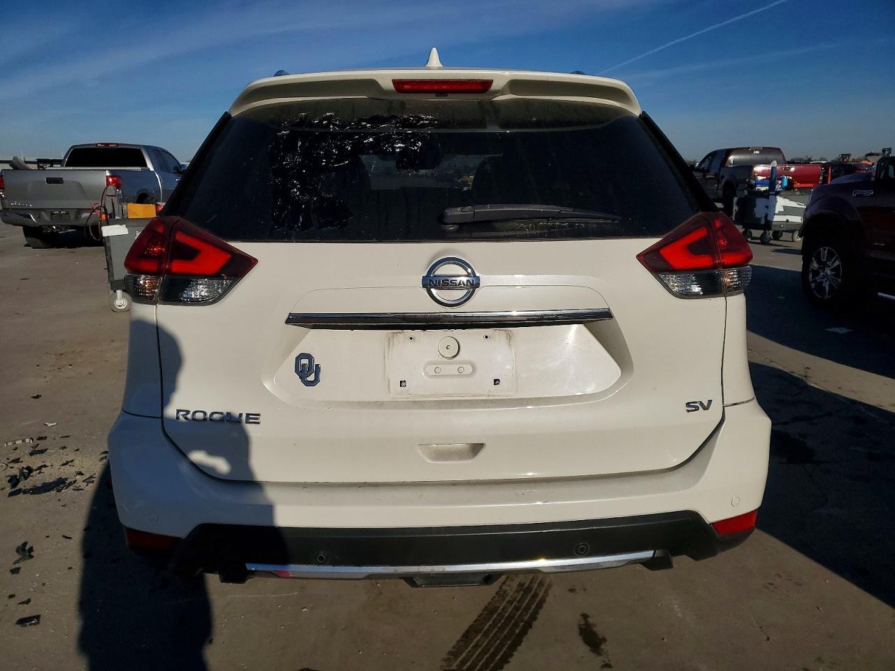 2020 Nissan Rogue s
