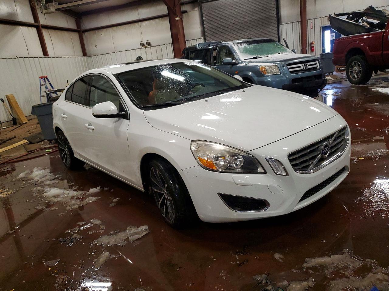 2013 Volvo S60 T5