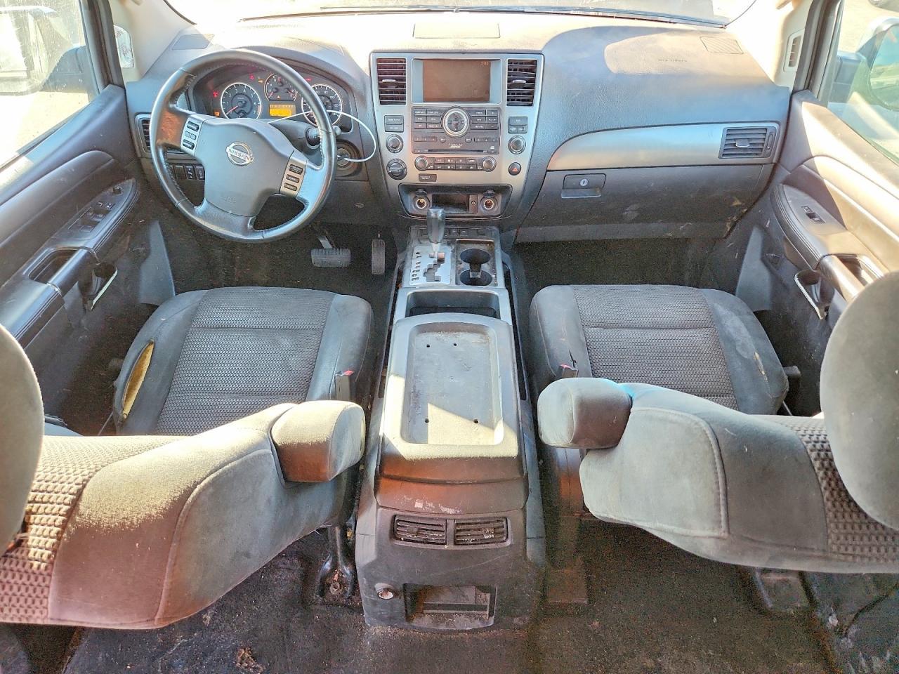 2010 Nissan Armada se