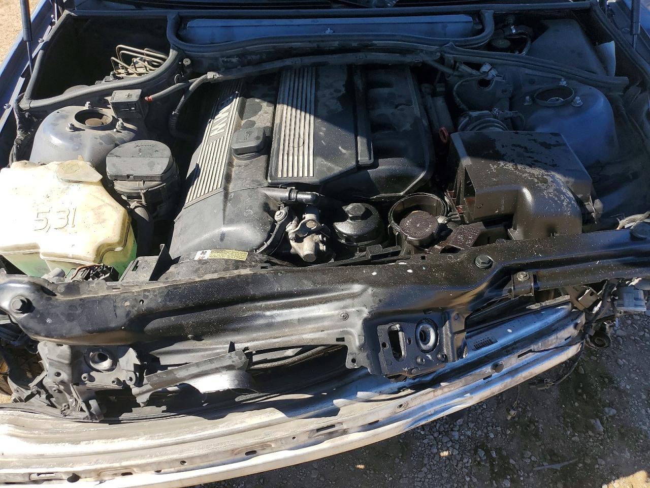 2000 BMW 323 i