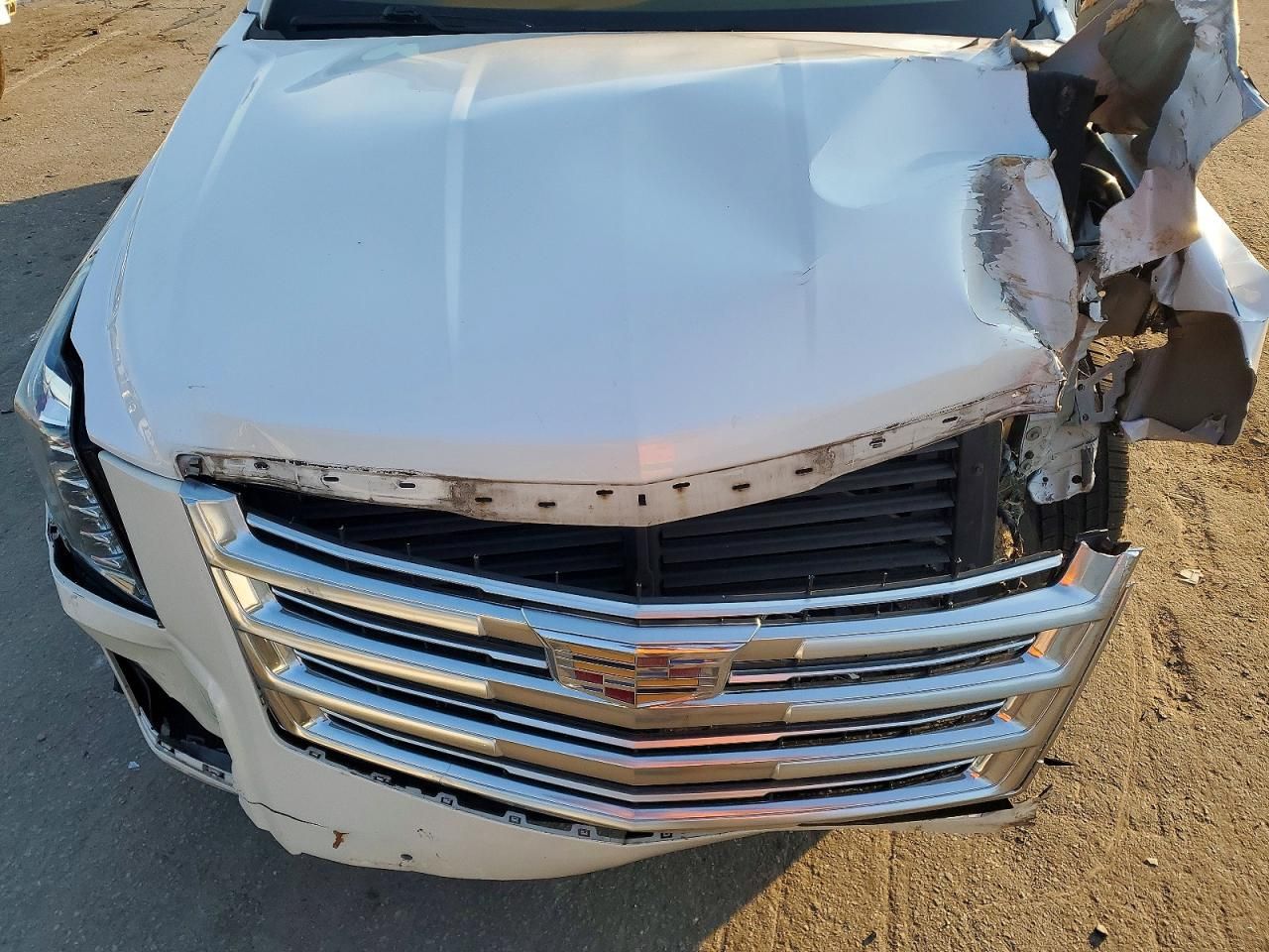 2016 Cadillac Escalade esv Platinum