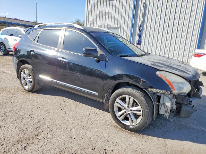 2012 Nissan Rogue s