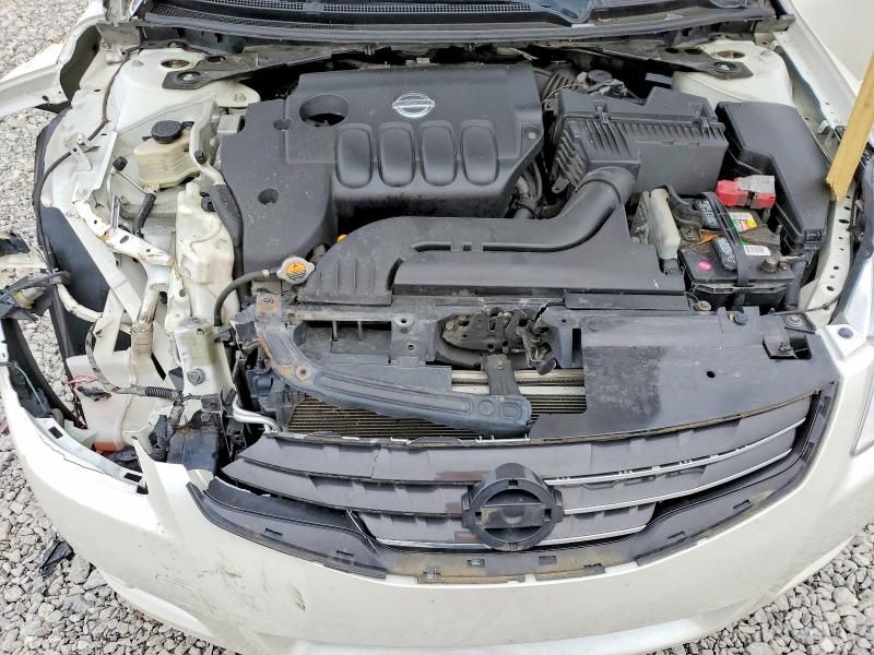 2010 Nissan Altima Base