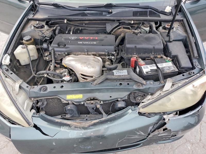 2002 Toyota Camry le