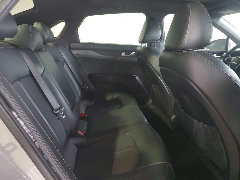 2022 KIA K5 gt Line