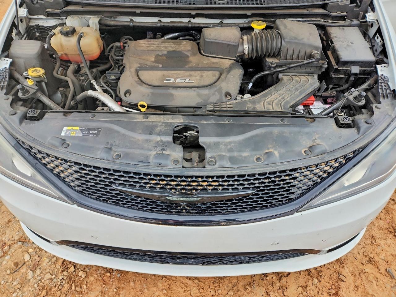 2019 Chrysler Pacifica Touring l
