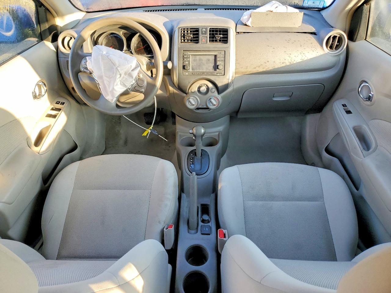 2012 Nissan Versa s