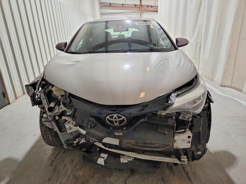 2020 Toyota C-hr xle