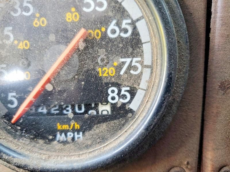 1993 Freigliner 1993 Freightliner Convention-Semi Truck