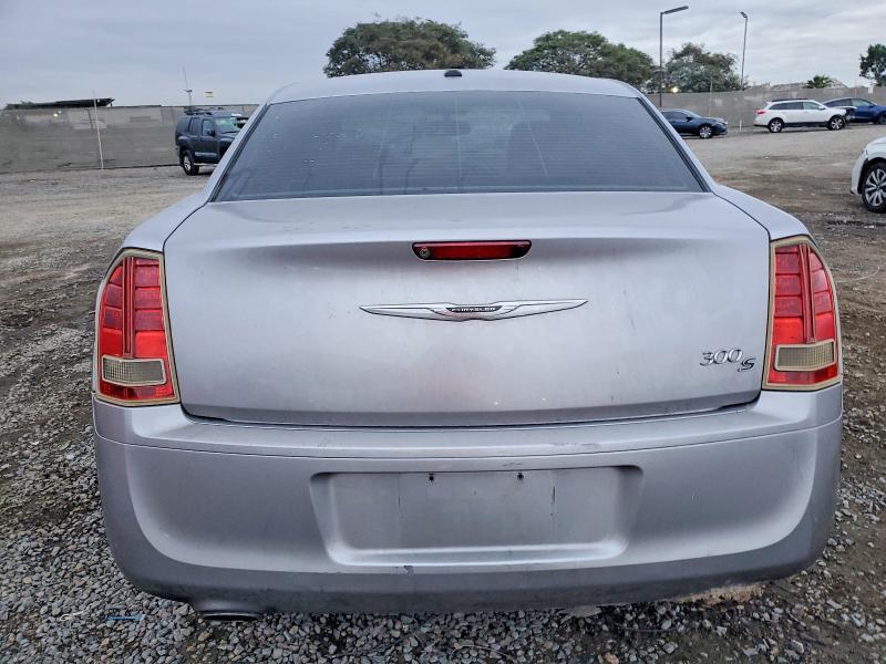 2013 Chrysler 300 s