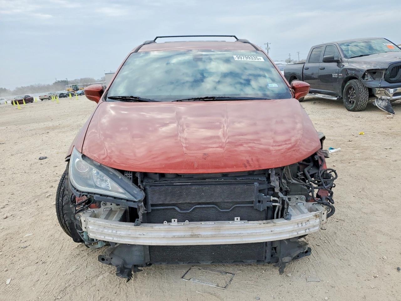 2018 Chrysler Pacifica Touring l