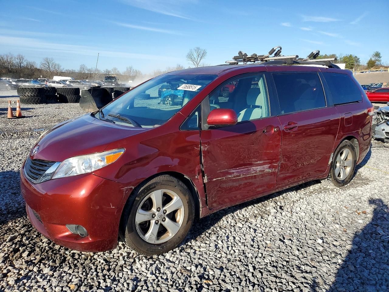 2013 Toyota Sienna le 8-passenger