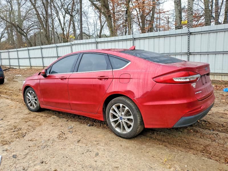 2020 Ford Fusion se