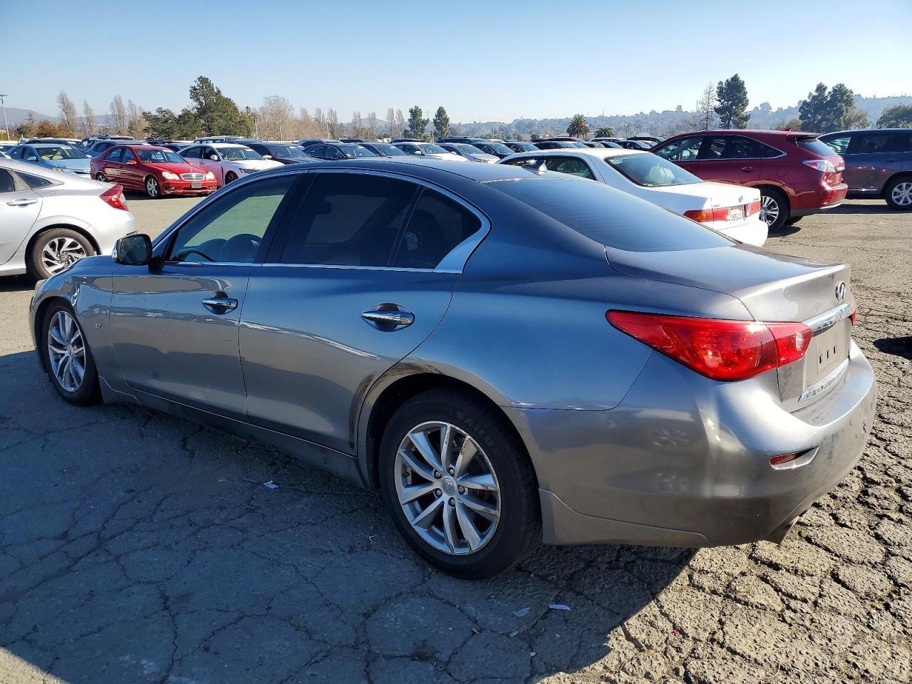 2015 Infiniti Q50 Base