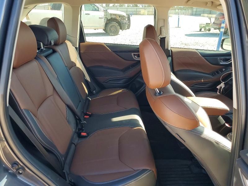 2022 Subaru Forester Touring