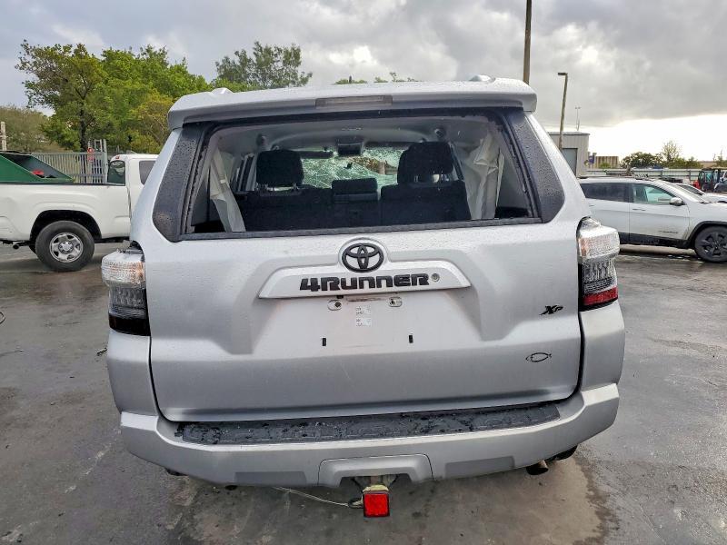 2016 Toyota 4runner SR5