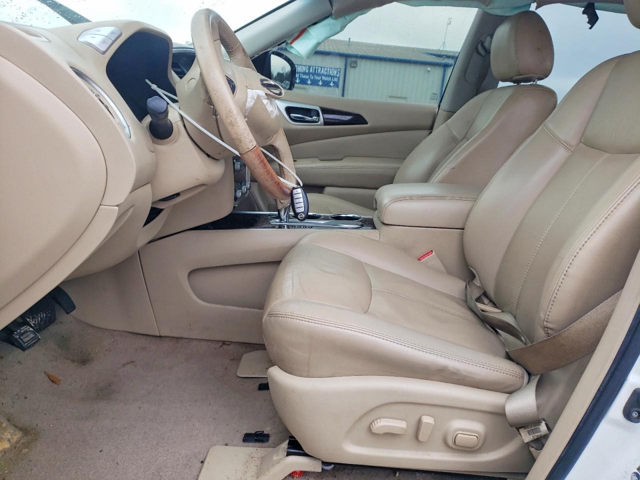 2015 Nissan Pathfinder s
