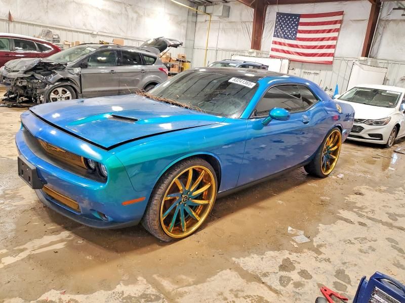 2015 Dodge Challenger sxt