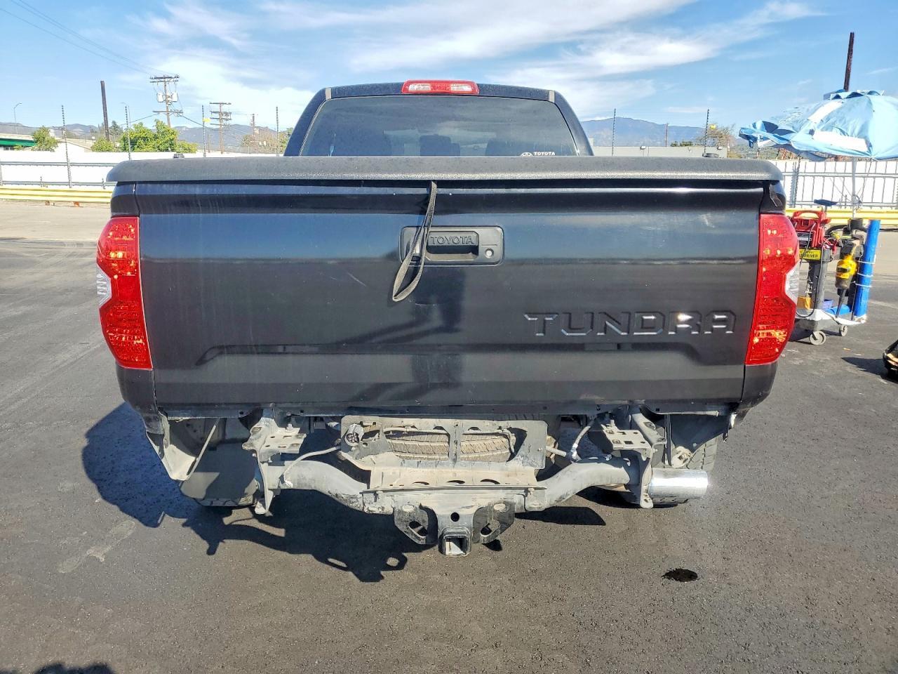 2015 Toyota Tundra Double Cab SR