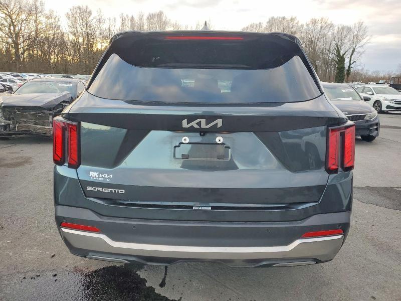 2024 KIA Sorento s