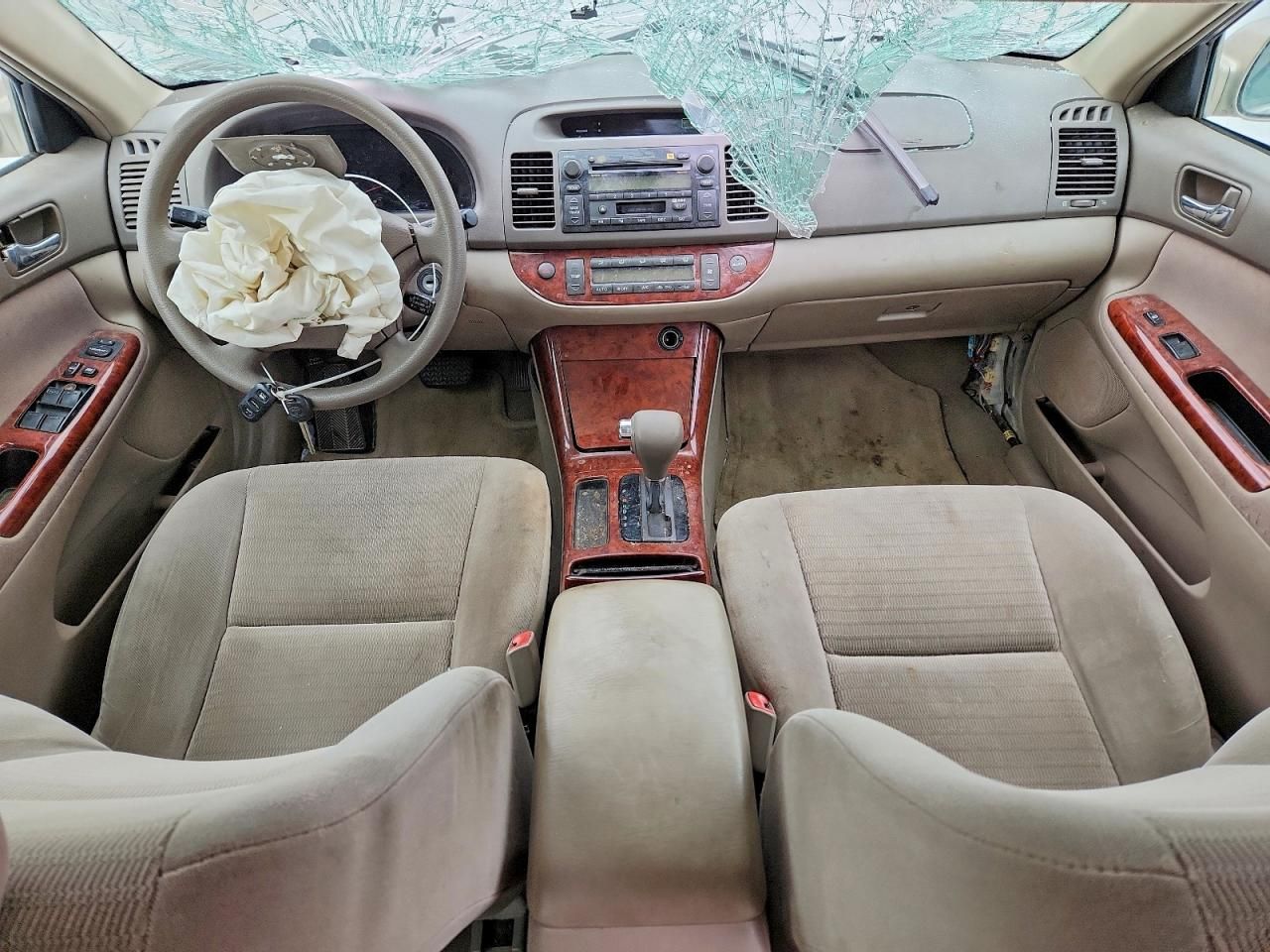 2005 Toyota Camry le