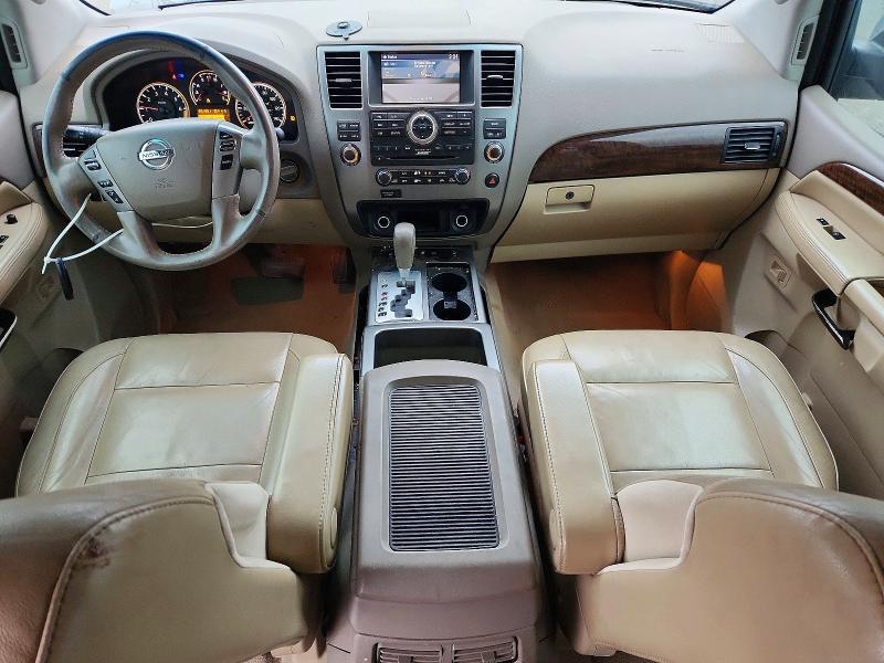 2013 Nissan Armada sv