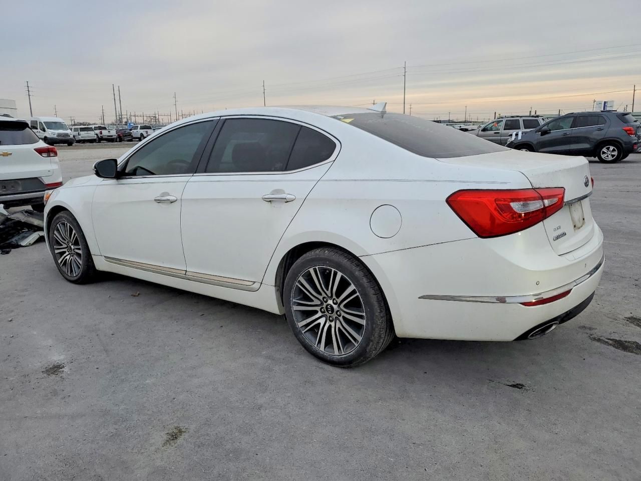 2014 KIA Cadenza Premium