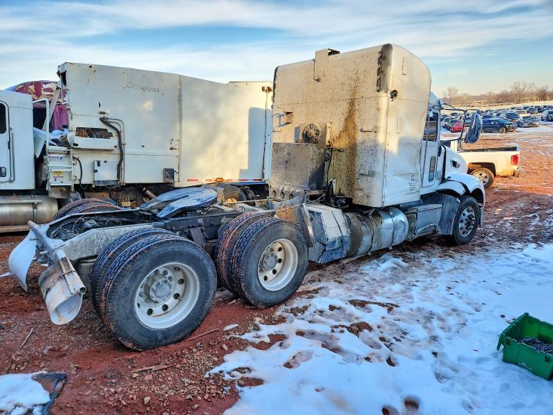 2009 Peterbilt 389 Semi Truck